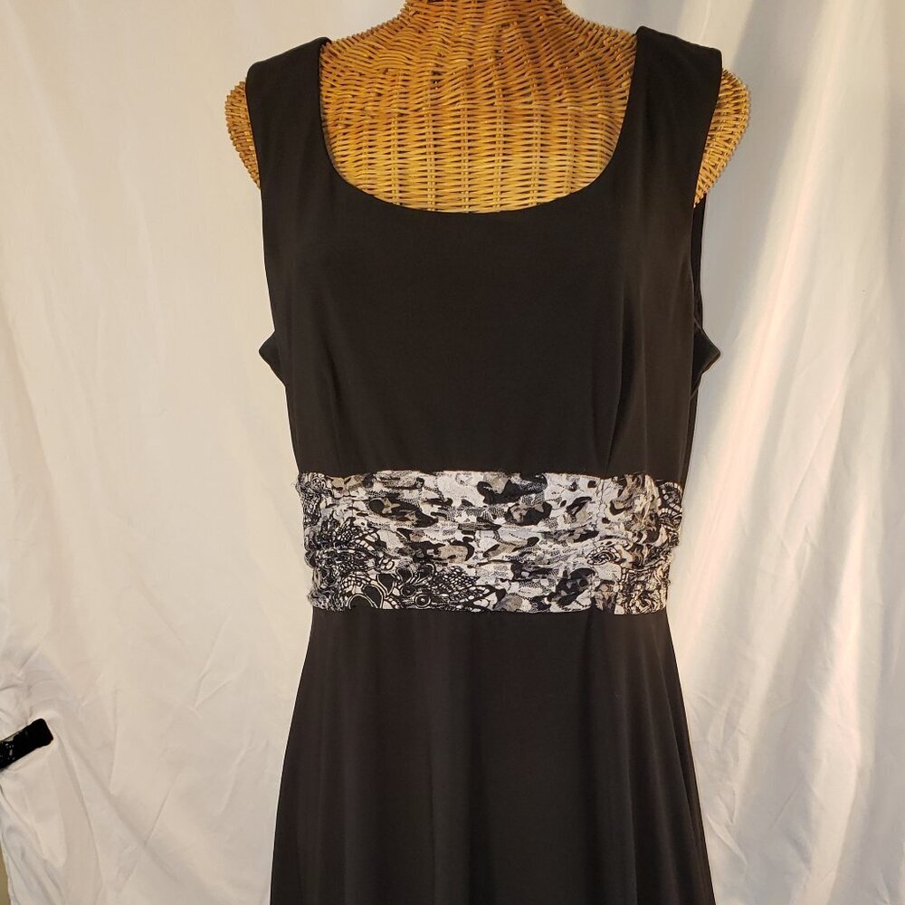 Chelsea & Suite Women's Black Dress Size 14